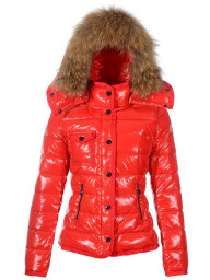 With its unique and effortless soft-fabric applicator, Moncler Woman Coats the creamy