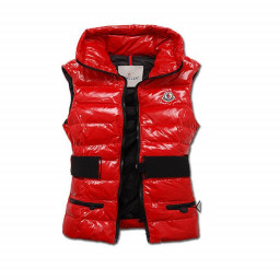 It's the tail end of New York Moncler Women Vests Fashion Week